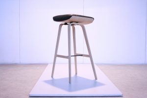Tripod - barová stolička