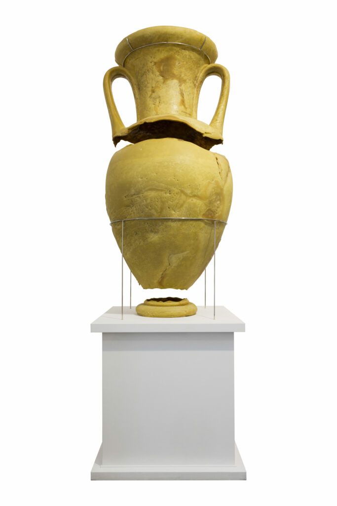 Tomáš Gabzdil Libertíny: Amphora, 2006. Foto Studio Libertiny.