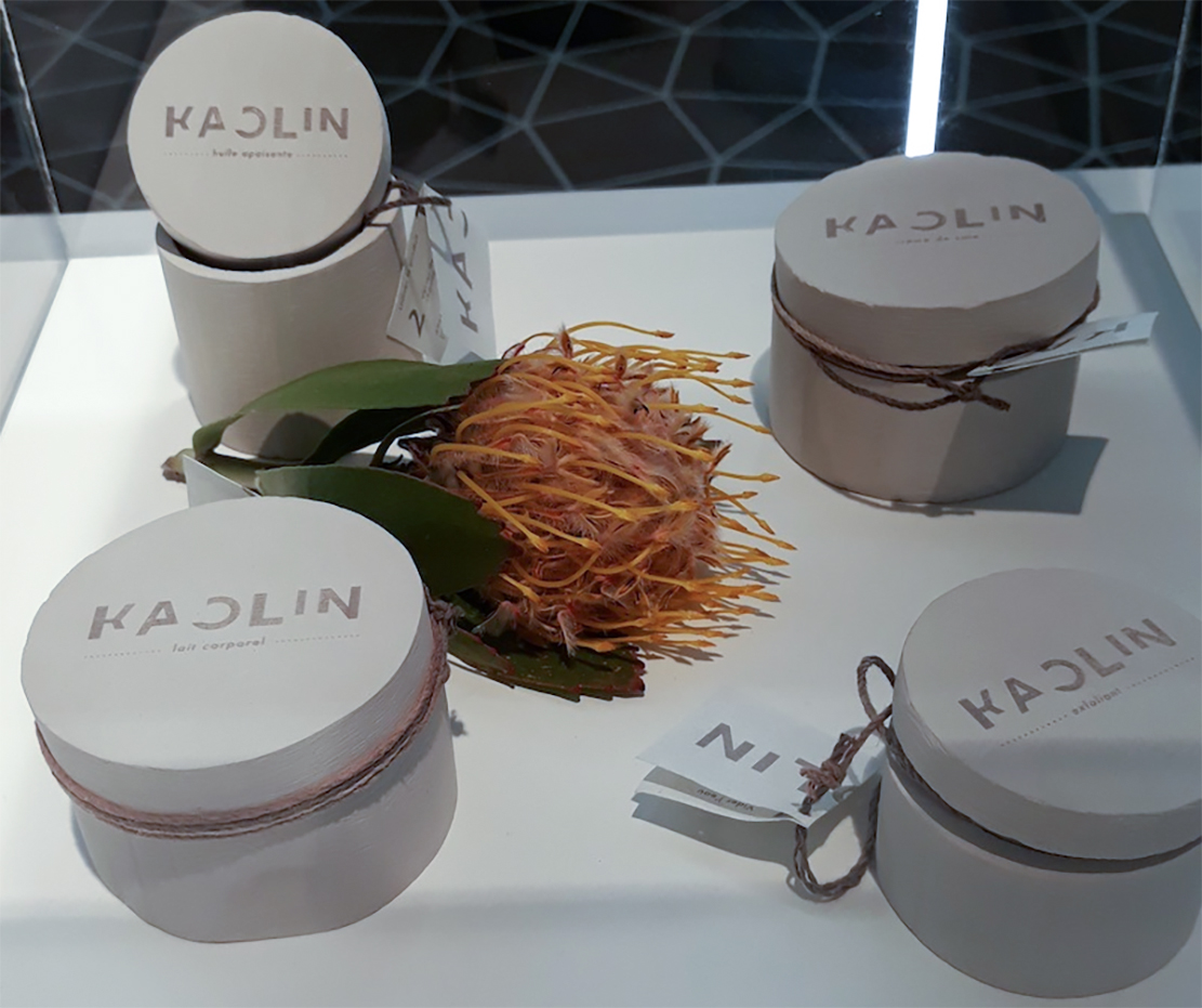 Kanadská firma Mano Studio navrhla pre kozmetický priemysel nádobu určenú pre kozmetický priemysel Kaolin.