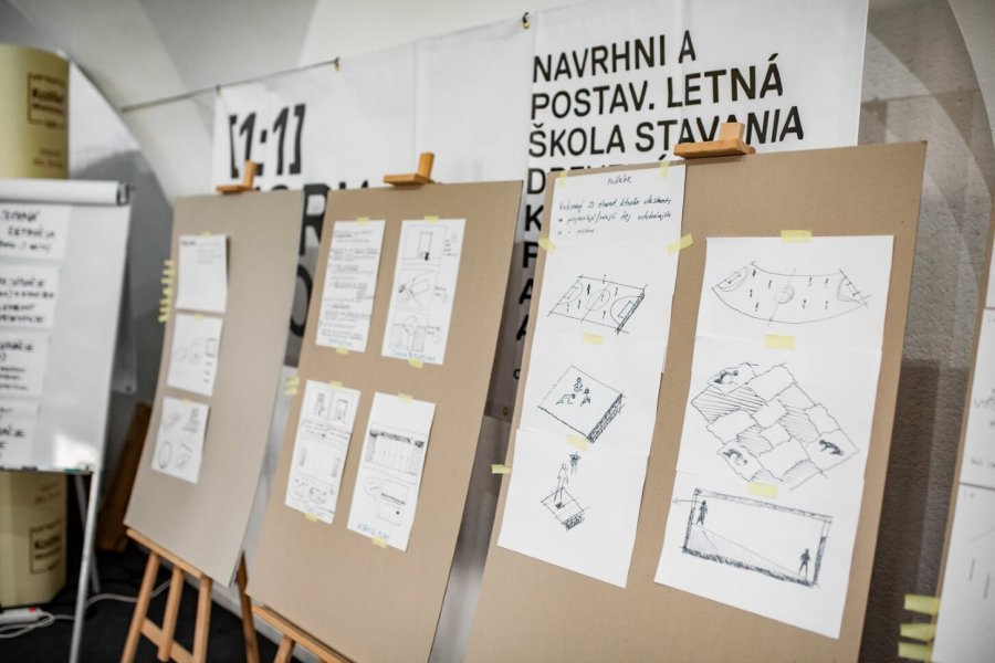 Workshop v Moravanoch nad Váhom, 2019 – záznam procesu.
Foto: Katarína Janíčková, archív Woven
