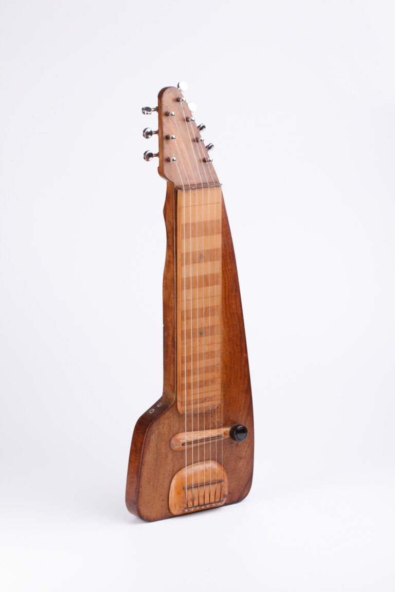 Model; Havajská gitara