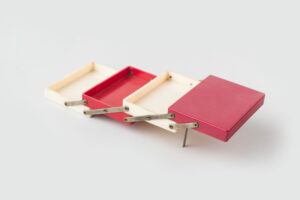 Štvordielny cigaretový box - Futurit (červeno-biela)