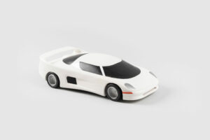 Model v mierke 1:10 športový automobil