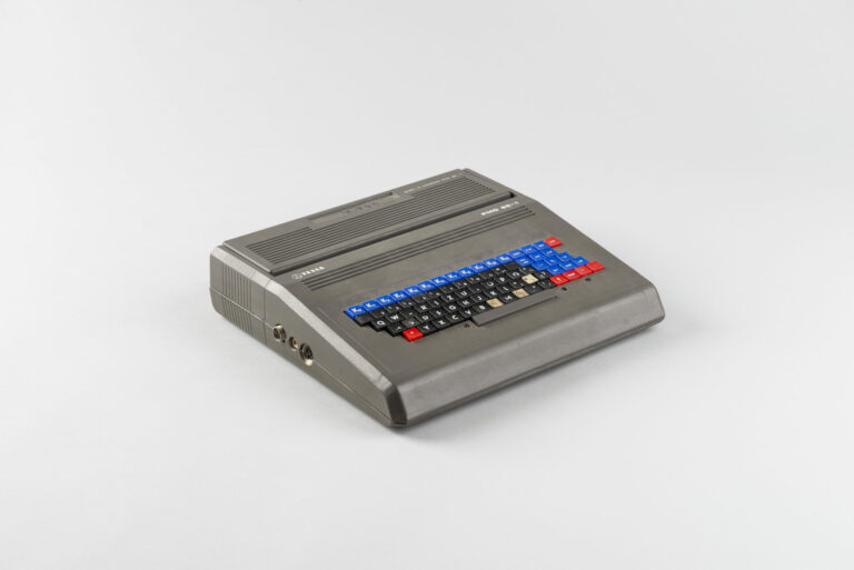 Počítač PMD 85-1 (1985)