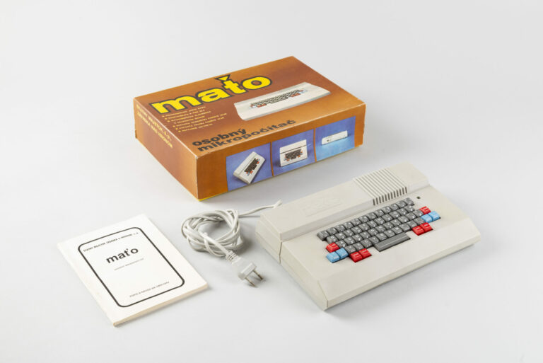 Počítač Maťo (1989) s pôvodným balením