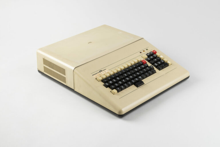 Počítač Didaktik Alfa (1986) / Zapožičané z Múzea výpočtovej techniky SAV