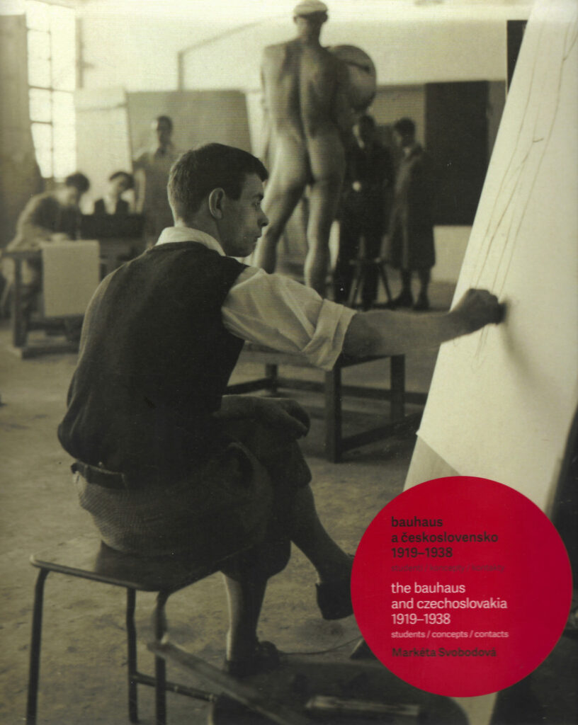 Obálka knihy Markéty Svobodovej Bauhaus a Československo