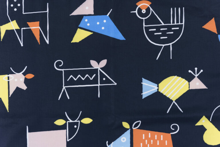 Textilný dezén zo série FULLOVE – malé zvieratká č-b