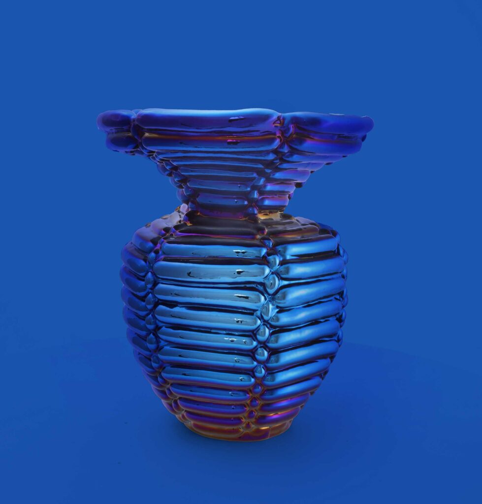 Modrá váza, 2021. Foto Lívia Štokingerová