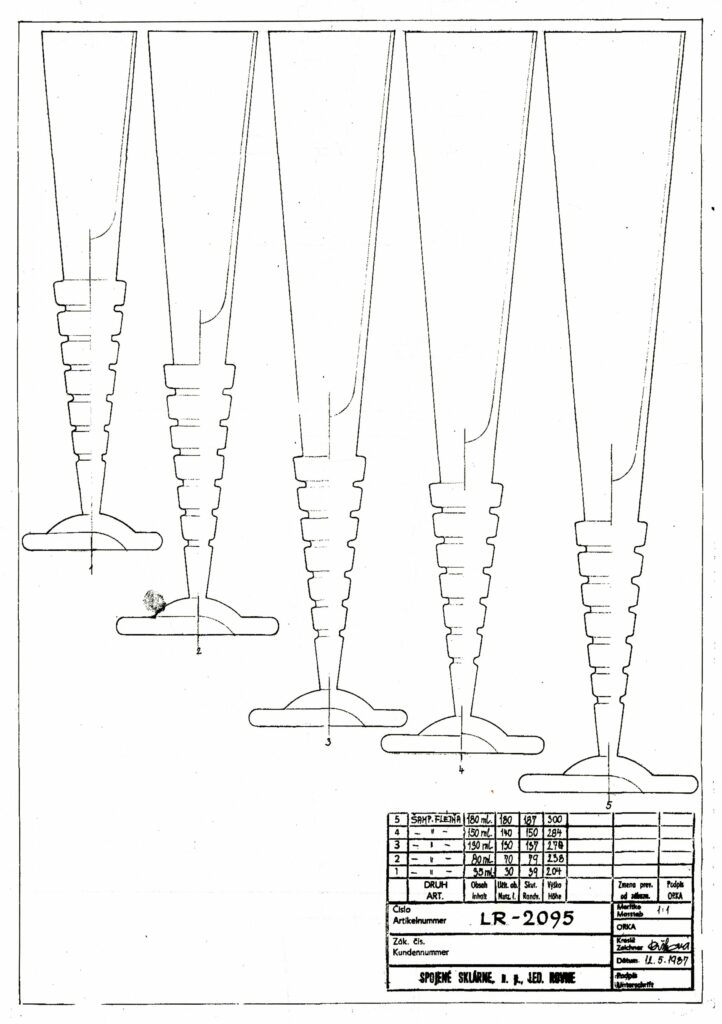 Poháre na šampanské LR 2095, obsah 180, 150, 130, 80, 35 ml, 1987. Archív RONA, a.s., Lednické Rovne.