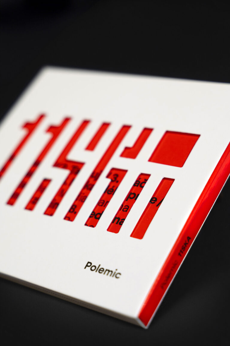 TwoTone / Osobitosť v prepojení