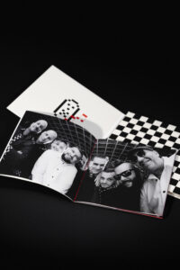 TwoTone / Osobitosť v prepojení