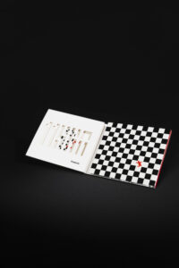 TwoTone / Osobitosť v prepojení