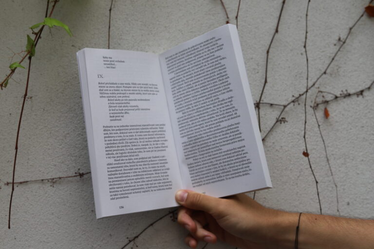 Pohľady z mŕtveho uhla