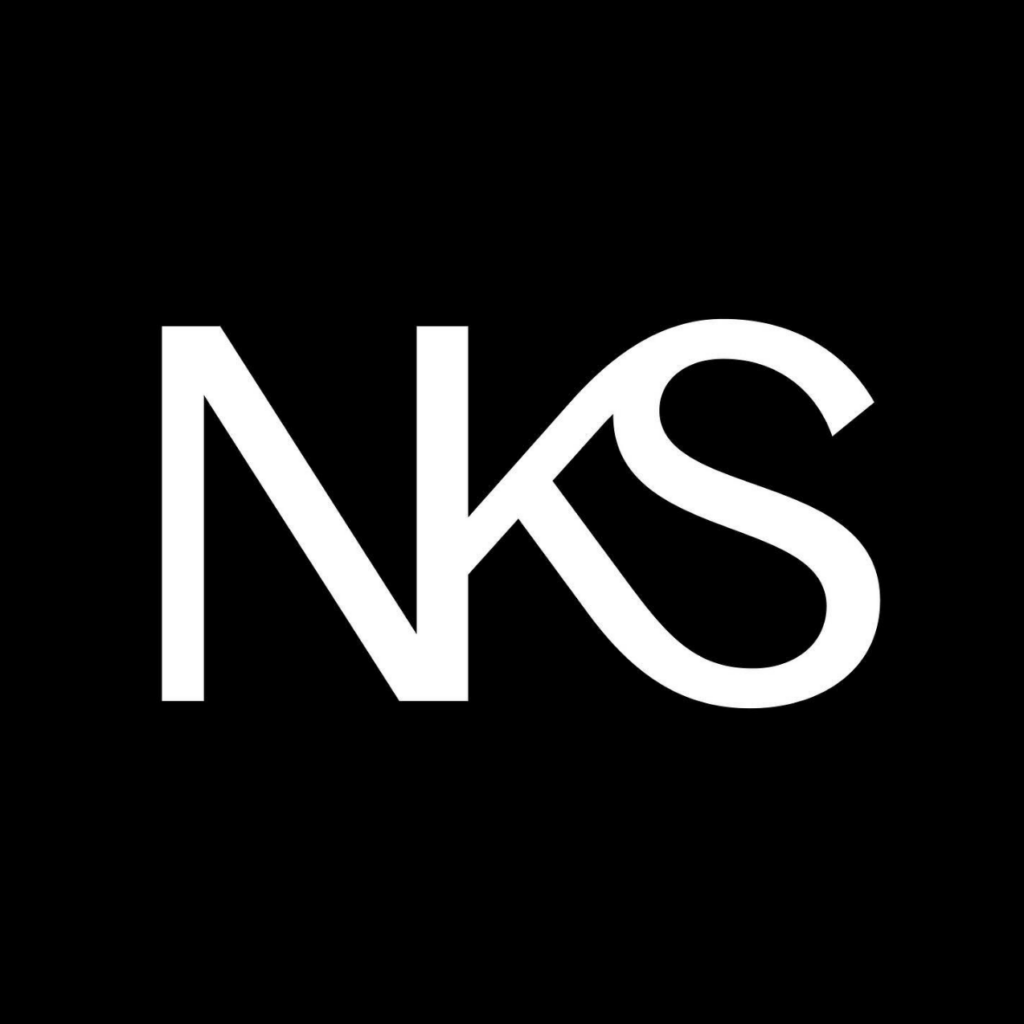 Nová vizuálna identita NKS, značka.
Autorky: Ema Kern, Karolína Ježíková,
Tereza Umlaufová