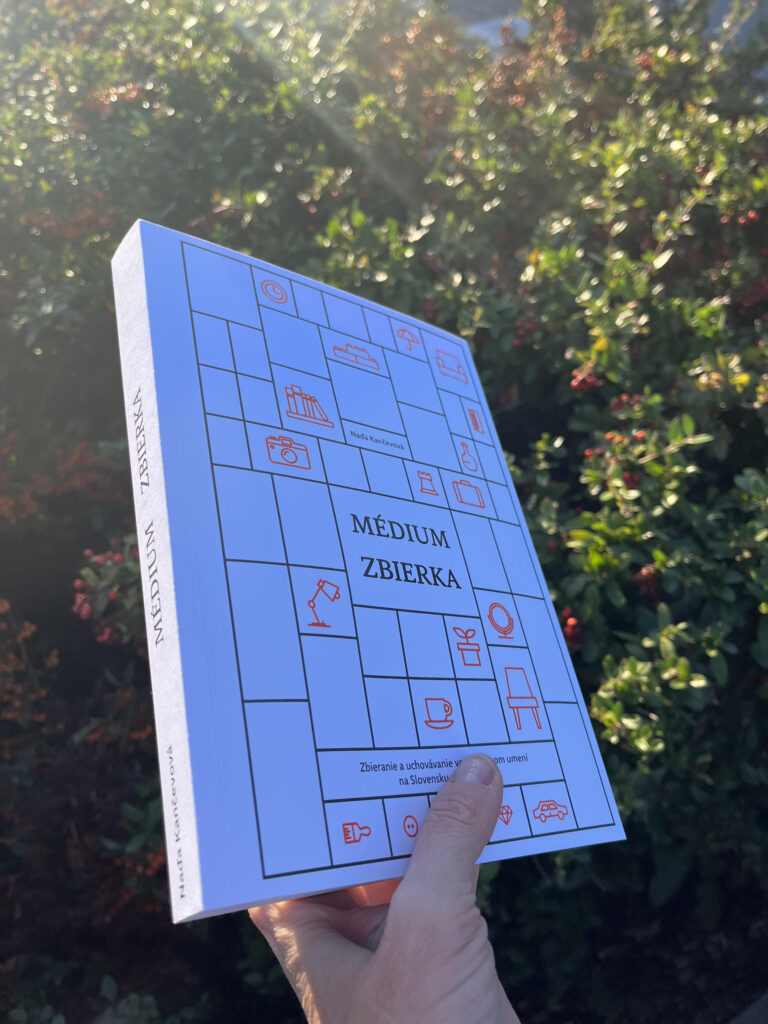 Naďa Kančevová Médium zbierka