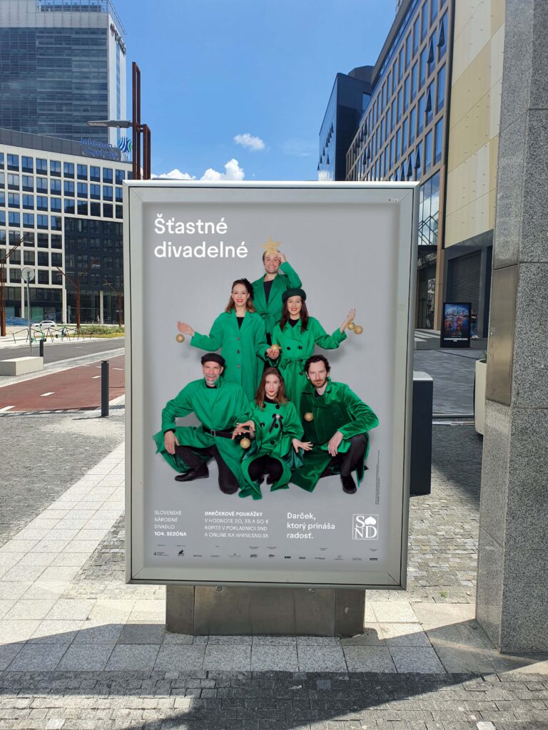 ŠŤASTNÉ DIVADELNÉ