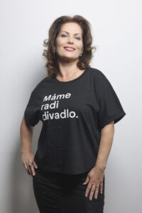 MÁME RADI DIVADLO