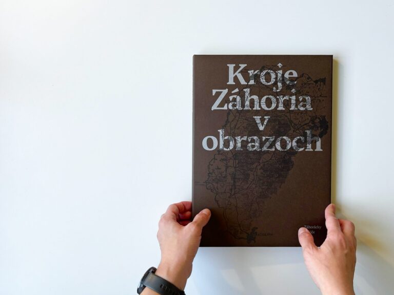 Kroje Záhoria v obrazoch