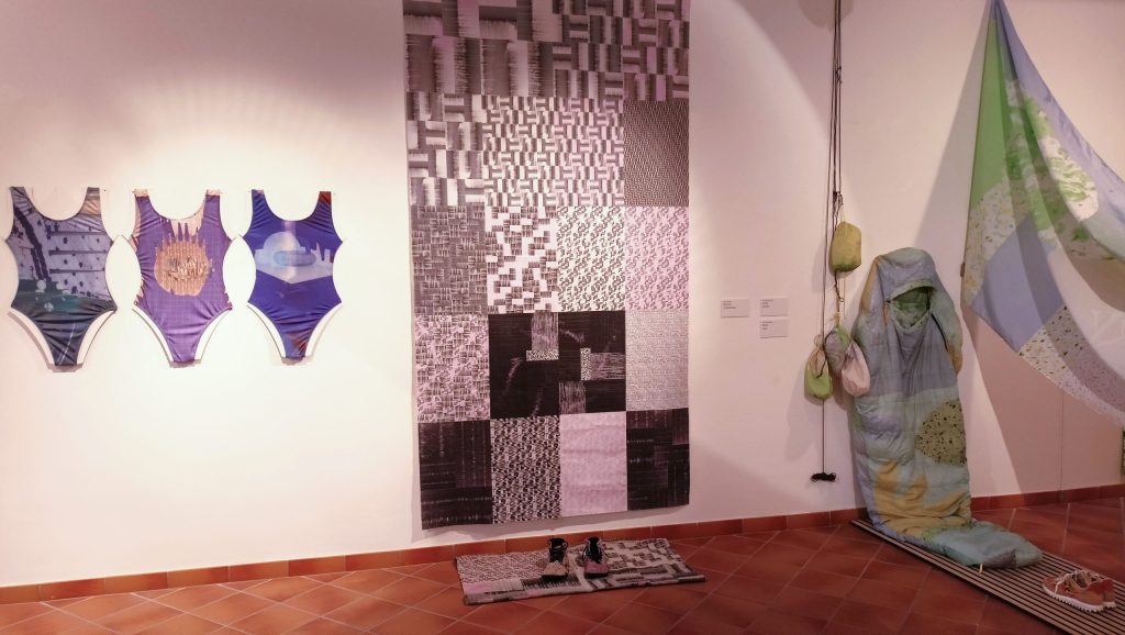 Full of Textile, Gočárova galerie, Dům U Jonáše, Pardubice, 2024. Pohľad do expozície. Foto archív ATD VŠVU