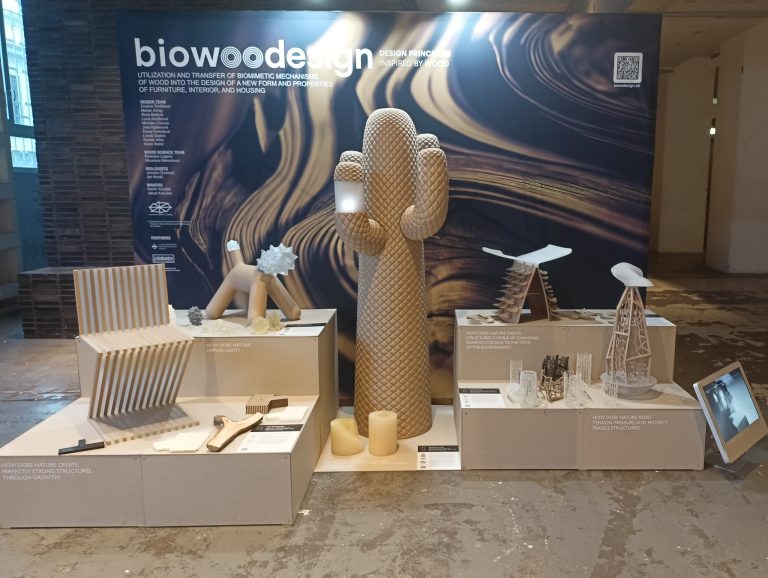 Expozícia BioWdesign v Miláne. Priestorové riešenie Lucia Spišiaková Kružlicová, Zuzana Tončíková, Miroslav Chovan, Júlia Kaštierová. Foto Vladimír Kovařík