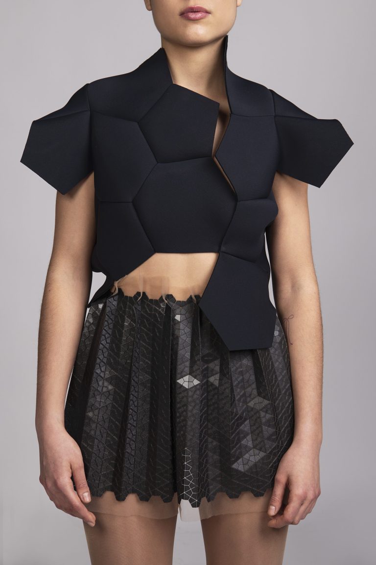 "Vytlač si niečo na seba" 3D odevný artefakt