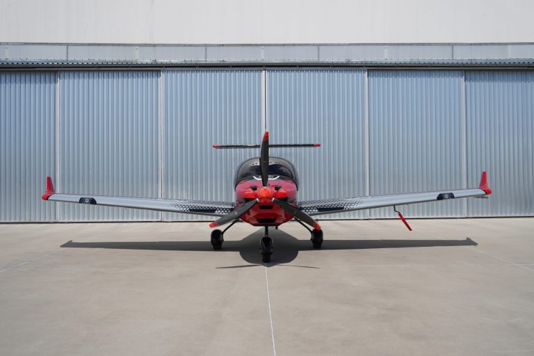 Design laku a polepu na DOVA Skylark