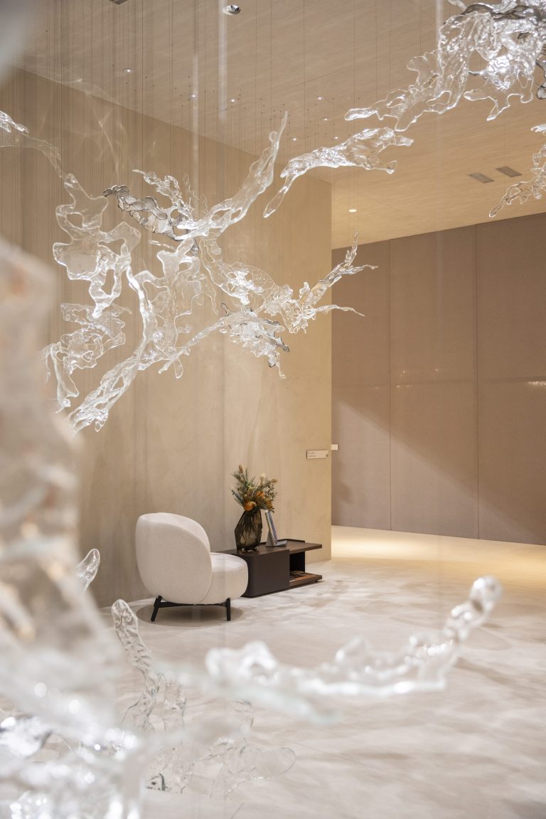 Splash - Svetelná Inštalácia z taveného skla