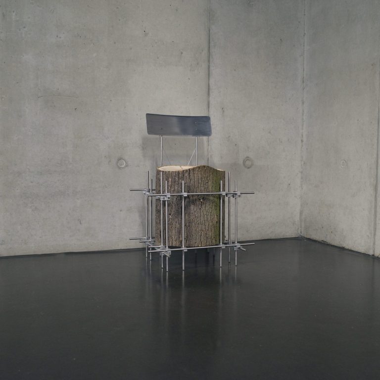 Stolička - Medzi Človekom a Prírodou