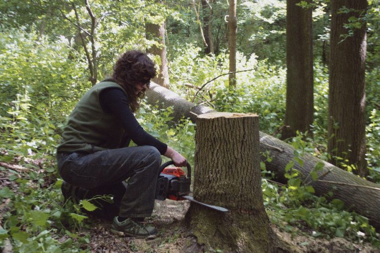Stolička - Medzi Človekom a Prírodou