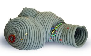 Kolekcia hračiek pre deti s poruchou autistického spektra so zameraním na využitie recyklovaných materiálov a ekoplastu