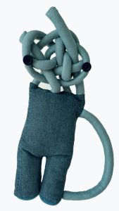 Kolekcia hračiek pre deti s poruchou autistického spektra so zameraním na využitie recyklovaných materiálov a ekoplastu