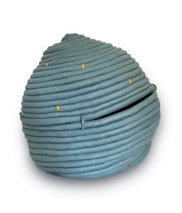 Kolekcia hračiek pre deti s poruchou autistického spektra so zameraním na využitie recyklovaných materiálov a ekoplastu